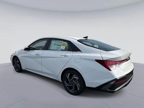 2025 Hyundai ELANTRA HEV Limited