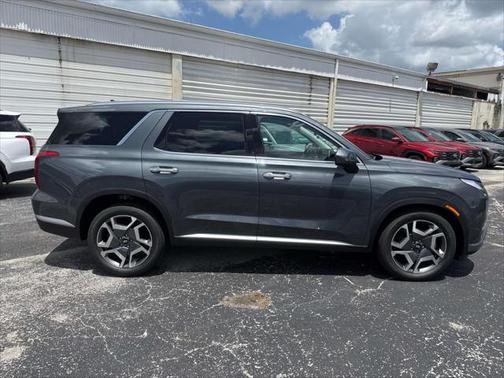 2025 Hyundai PALISADE SEL Premium