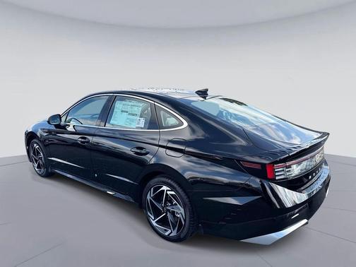 2026 Hyundai SONATA SEL