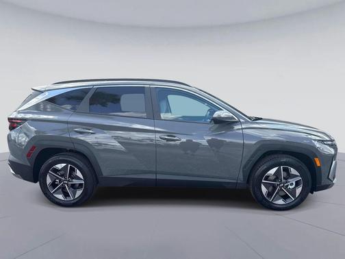 Hampton Gray 2026 Hyundai TUCSON SEL