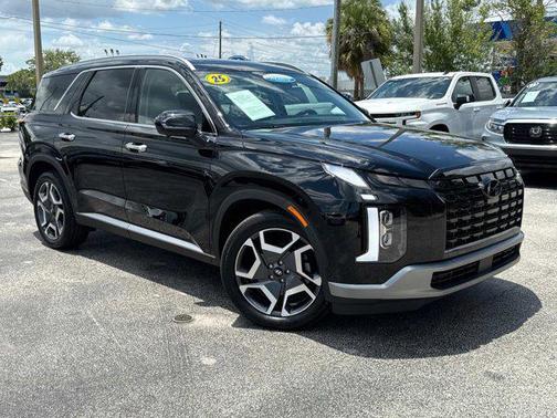 2025 Hyundai PALISADE SEL Premium