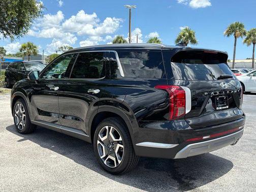 2025 Hyundai PALISADE SEL Premium