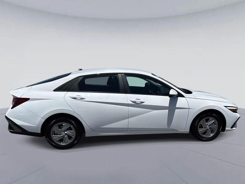 Serenity White Pearl 2026 Hyundai ELANTRA SE
