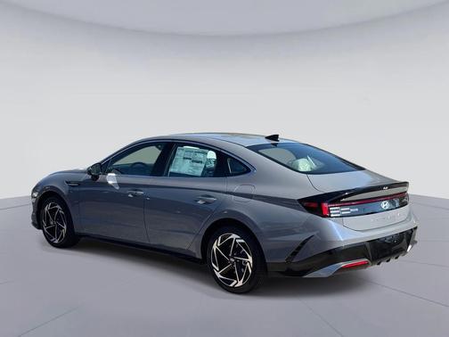 2026 Hyundai SONATA SEL