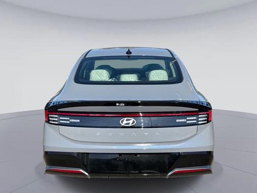 2026 Hyundai SONATA SEL