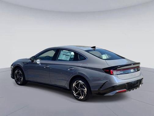 2026 Hyundai SONATA SEL