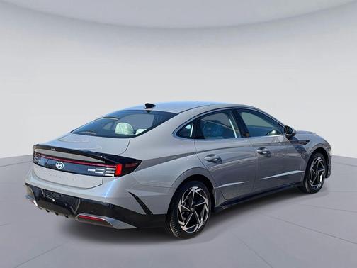 2026 Hyundai SONATA SEL