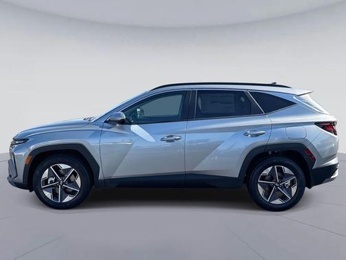 Shimmering Silver 2026 Hyundai TUCSON SEL