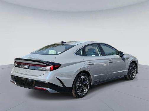 2026 Hyundai SONATA SEL