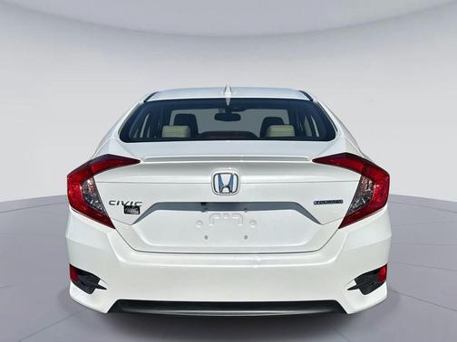 2018 Honda Civic Touring