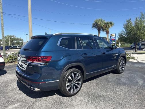 2022 Volkswagen Atlas 3.6L SEL Premium
