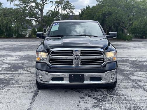 Brilliant Black Crystal Pearlcoat 2017 RAM 1500 Big Horn