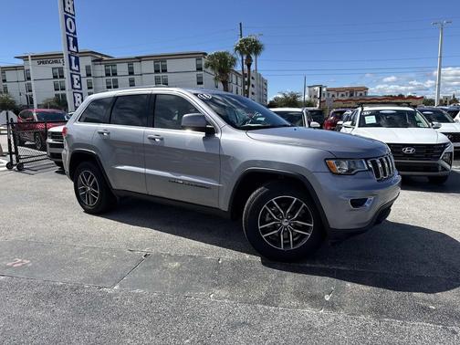 2018 Jeep Grand Cherokee Laredo E