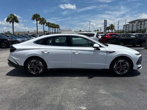 2025 Hyundai SONATA SEL