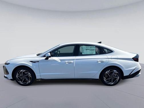 2026 Hyundai SONATA SEL