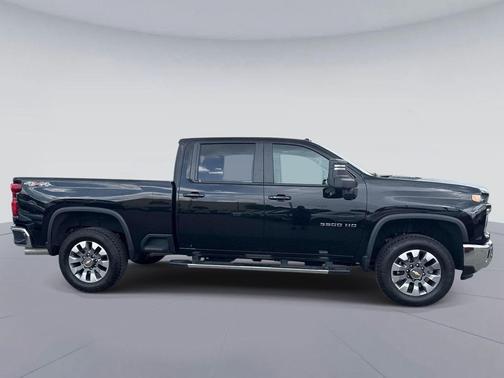 Black 2025 Chevrolet Silverado 3500 LT