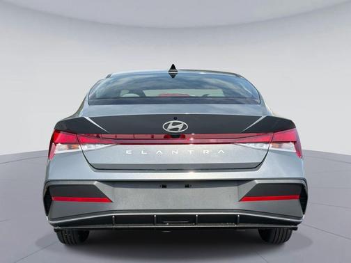 Ecotronic Gray 2026 Hyundai ELANTRA SE