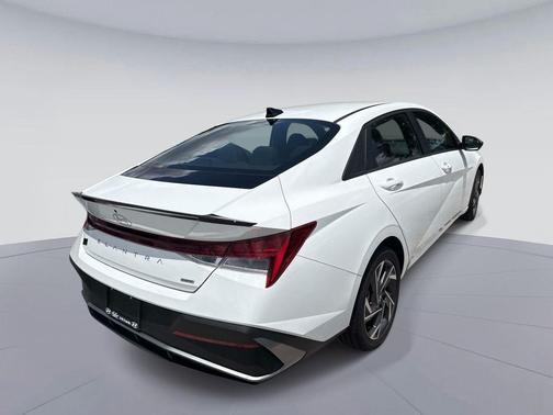 Serenity White 2025 Hyundai ELANTRA HEV SEL Sport