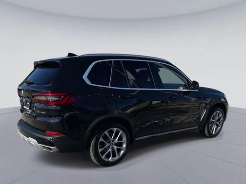 2022 BMW X5 PHEV xDrive45e