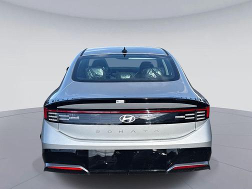 2026 Hyundai SONATA SEL