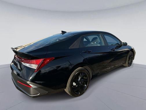 2026 Hyundai ELANTRA Sport