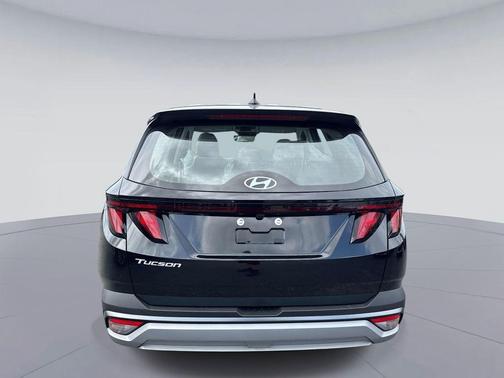 Phantom Black 2026 Hyundai TUCSON SE