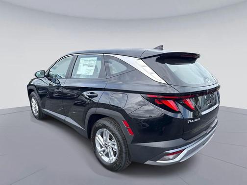Phantom Black 2026 Hyundai TUCSON SE