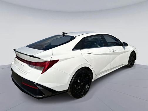 2026 Hyundai ELANTRA Sport