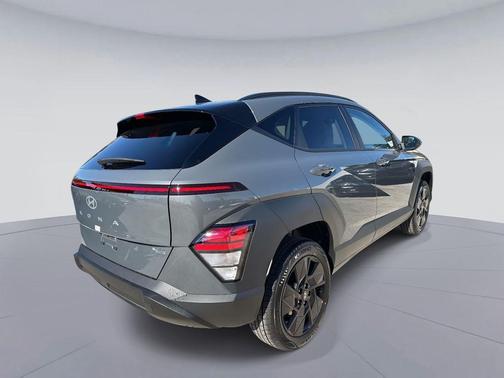 Ecotronic Gray Pearl 2026 Hyundai KONA SEL Sport