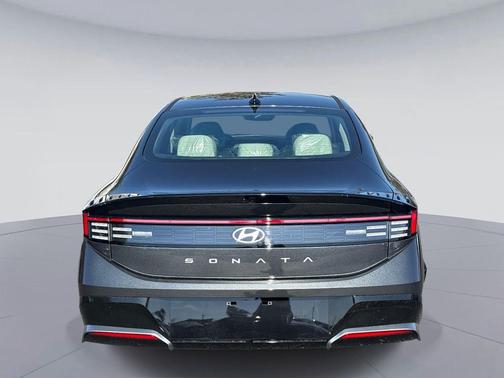 2026 Hyundai SONATA SEL