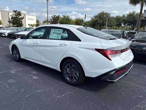2025 Hyundai ELANTRA HEV Blue