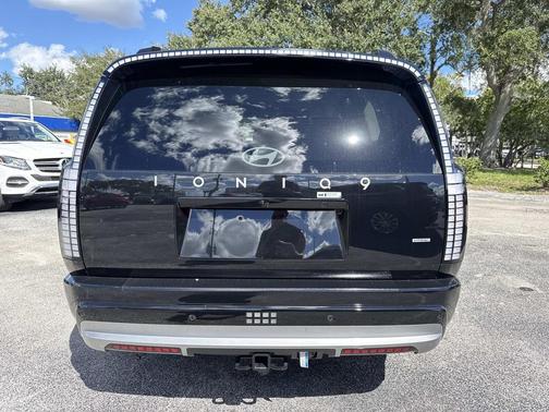 2026 Hyundai IONIQ 9 SEL