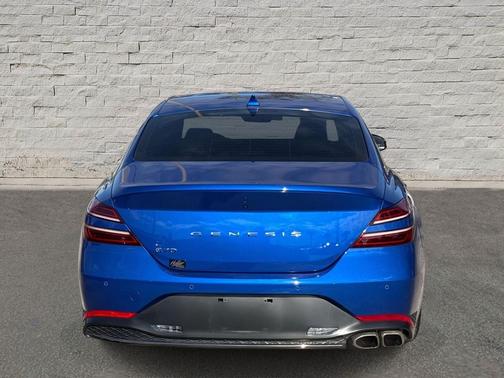 2023 Genesis G70 2.0T RWD