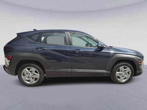 Denim Blue Pearl 2027 Hyundai KONA SE