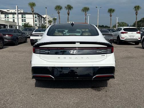 2025 Hyundai SONATA Hybrid Limited