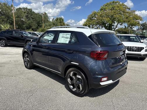 2025 Hyundai VENUE Limited