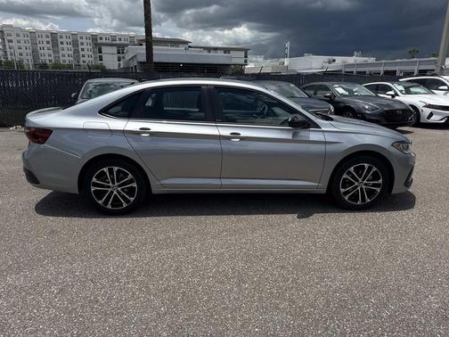 Pyrite Silver Metallic 2025 Volkswagen Jetta 1.5T Sport