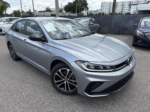 Pyrite Silver Metallic 2025 Volkswagen Jetta 1.5T Sport
