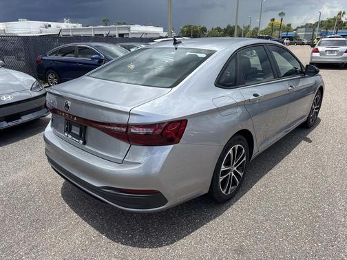 Pyrite Silver Metallic 2025 Volkswagen Jetta 1.5T Sport