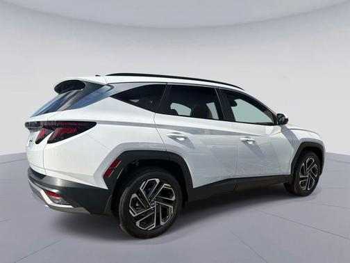 Serenity White Pearl 2026 Hyundai TUCSON SEL Plus