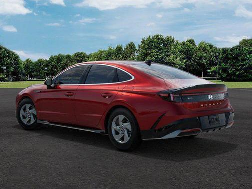 2025 Hyundai SONATA SE