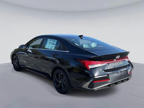 2026 Hyundai ELANTRA Sport