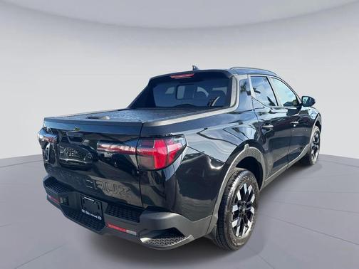 Phantom Black 2025 Hyundai SANTA CRUZ SEL Activity