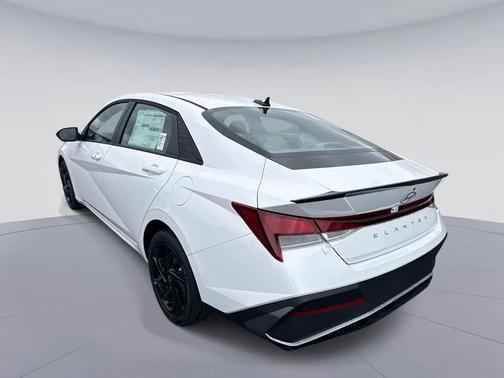 2026 Hyundai ELANTRA Sport