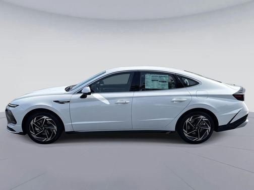 2026 Hyundai SONATA SEL