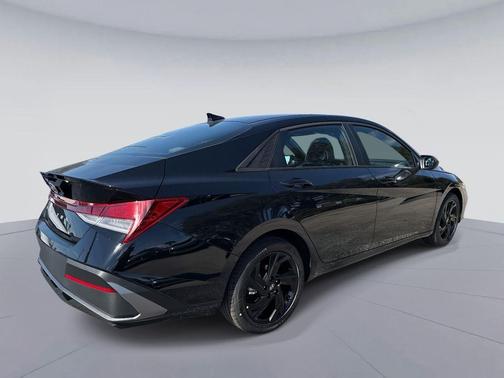 2026 Hyundai ELANTRA Sport