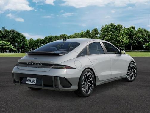 2025 Hyundai IONIQ 6 SEL