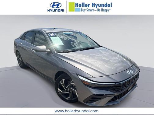 Fluid Metal 2024 Hyundai ELANTRA SEL