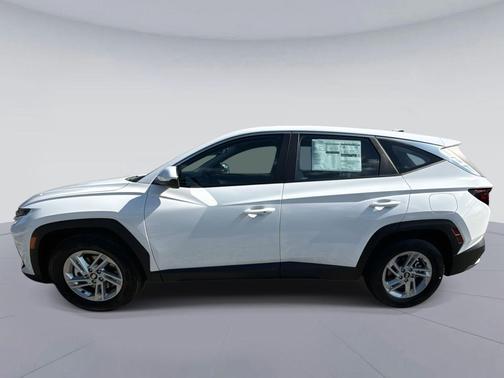 Serenity White Pearl 2026 Hyundai TUCSON SE