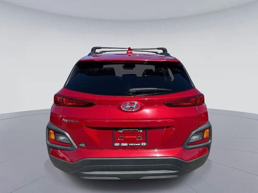 2021 Hyundai KONA SEL Plus